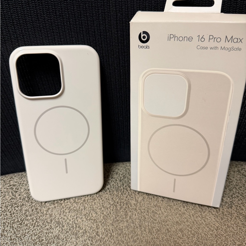 Stone iPhone 16 Pro Max Case with MagSafe